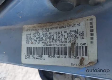 1996 Toyota Corolla z USA, uszkodzony, nr VIN 1NXBA02E9TZ453539